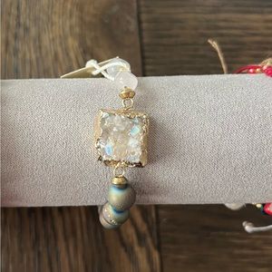 NAICA jewelry - high quality natural crystals handmade bracelet, gold plated